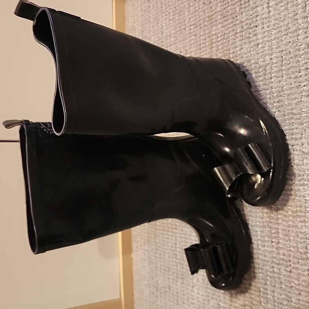 Size 1 black joyfolie girls rain boot
